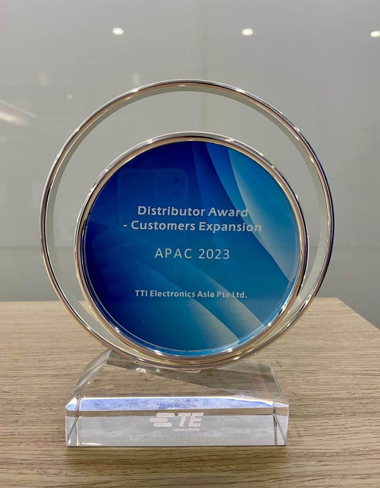 TTI Recieves 2023 TE Connectivity Distributor Award for Customers Expansion 